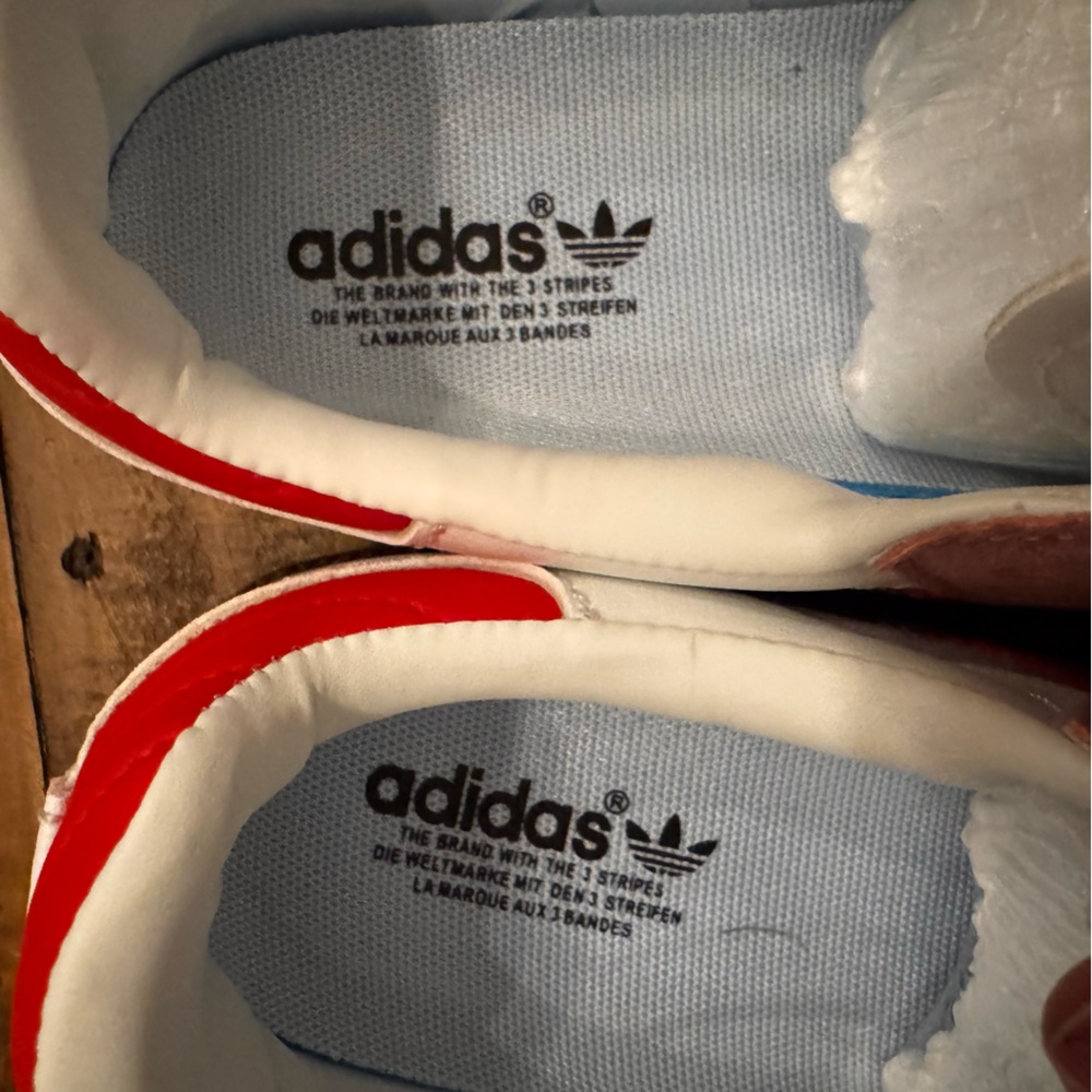 ADIDAS x COMMES DES GARÇONS ♥️ Samba Sneakers - Picture 5 of 9